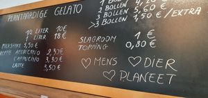 Menu at IceLab NiceCream Creations in Antwerpen