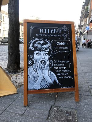 👍👍 at IceLab NiceCream Creations in Antwerpen