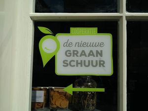 Logo on window at De Nieuwe Graanschuur in Amersfoort
