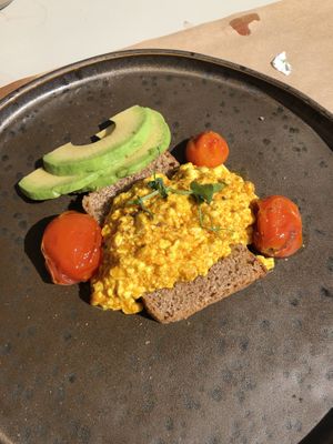 Bread with vegan egg at Koukoumi Hotel in Mykonos