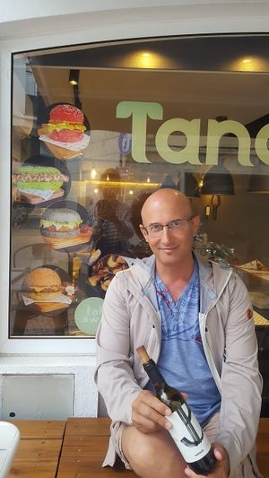 Me before dinner at BEIJU HEALTHY FUN FOOD in Cascais