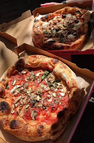 Dr. Drooly pizza at Dr Drooly in Munich