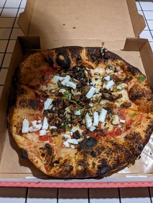 Viel zu dunkel at Dr Drooly in Munich