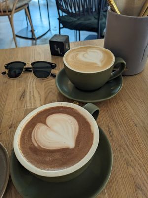 Cacao and latte at Kringel in Tallinn