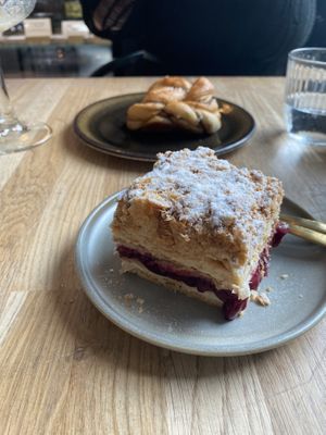 Kringel pastry & napaleoni kook  at Kringel in Tallinn