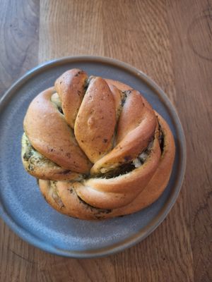 Pesto bun at Kringel in Tallinn