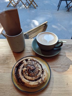 Chocolate roll and oat cappuccino at Kringel in Tallinn
