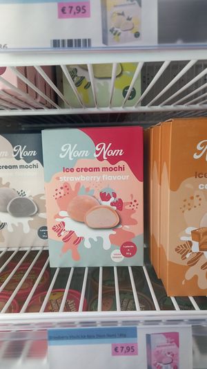 strawberry mochi is vegan too at Dun Yong  in Amsterdam