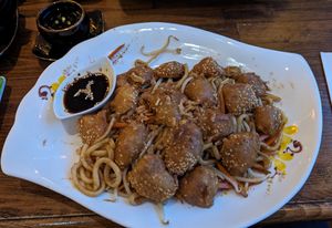 Udon noodles with vegan crispy chicken at Thuy Phat Sushi Express in Hannover