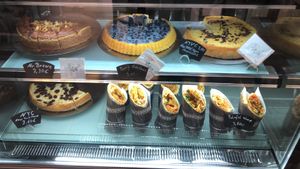 Homemade Cakes and Wraps at Green Bee in Rinteln