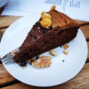 Schokokuchen mit Erdnüssen at Green Bee in Rinteln