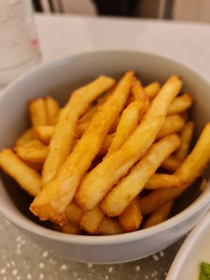 Truffle Fries  ~ 10/2/22 at Love Handle in Central Singapore