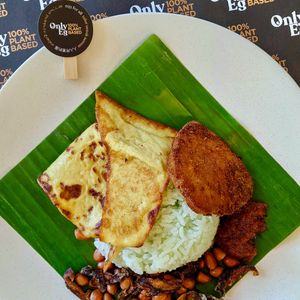 Nasi Lemak at Love Handle in Central Singapore