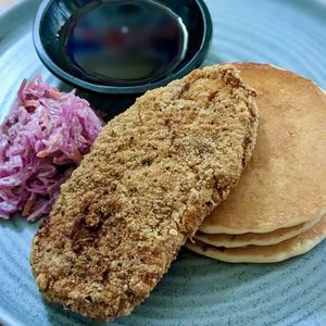 Chicken & Pancakes at Love Handle in Central Singapore