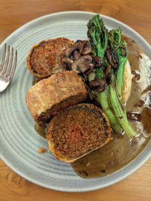 Wellington at Love Handle in Central Singapore