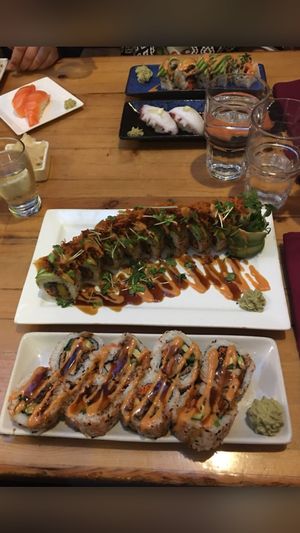 top: Spicy Magic Dragon (vegetarian) bottom: Spicy Veggie Supreme (vegan) at OCO Time in Ukiah