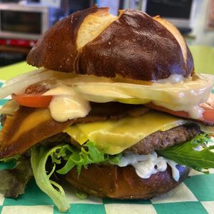 BYO burger at Dunedin Vegan Deli in Clearwater