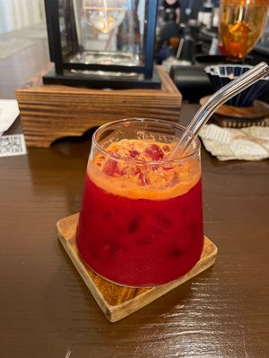 No sugar added mixed fruit juice  at Tian Yun Vegan 天云蔬食 in Penang