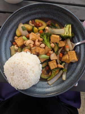 Paradise stir fry at White Orchids in Center Valley