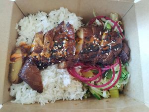 Very delicious bowl with vegan roast duck made of seitan (43) at An Chay in Leipzig