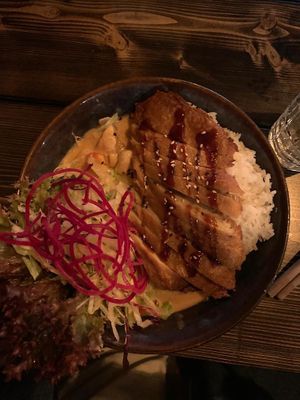  Chipmunk Bowl mit „Ente“ at An Chay in Leipzig