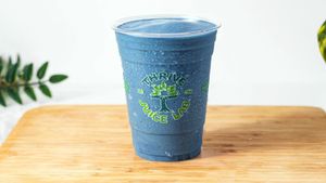 Blue Laguna Smoothie at Thrive Juice Lab in Newport Beach