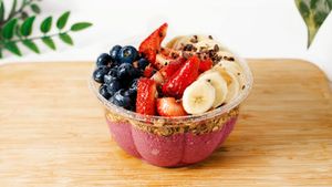 PB Acai Bowl at Thrive Juice Lab in Newport Beach