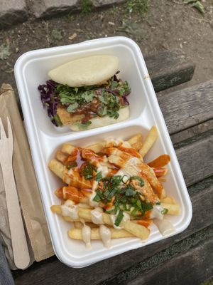 Vegan box bun and fries at Han West in Berlin