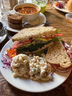 club with vegan mac at Liquid Earth in Baltimore