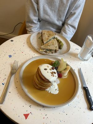 tuna melt sandwich and pancakes  at Greenfinch in Berlin