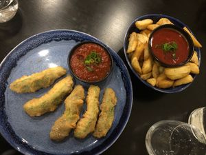 Avocado fries & normal fries at Veggo Sizzle in Five Dock
