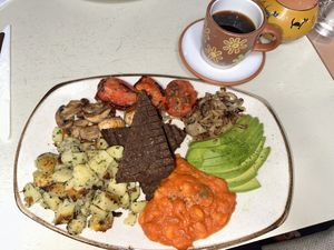 Vegan breakfastt  at Jack's Café in Cusco
