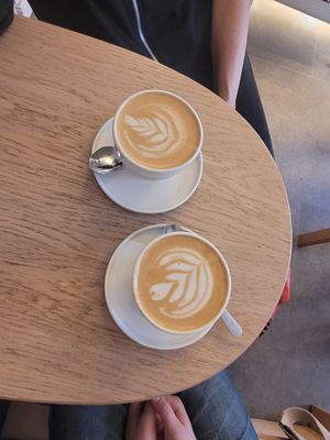 Cafe latte at 4minutes Cafe in Budapest