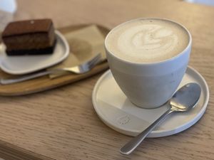   at 4minutes Cafe in Budapest