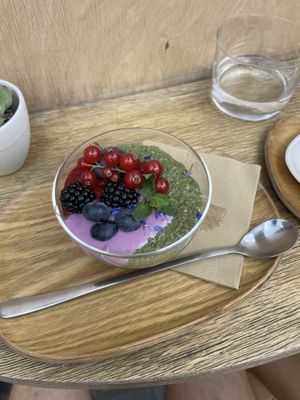   at 4minutes Cafe in Budapest