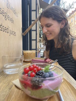   at 4minutes Cafe in Budapest