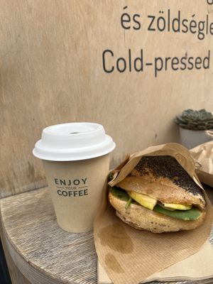   at 4minutes Cafe in Budapest