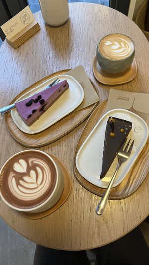   at 4minutes Cafe in Budapest