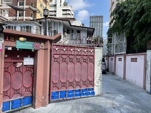 This is the entrance  at Kaek Kao Kua in Bangkok