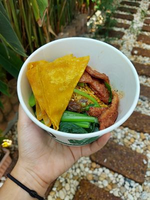 I liked everything and the wonton was yum !! at Kaek Kao Kua in Bangkok