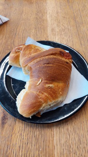 Croissant de queso con bocadillo at The Vegan Bakery (formerly Panadería Rocks) in Bogota