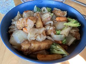 Jay Pad See Ew with soy nuggets  at Lots of Eats in North Andover