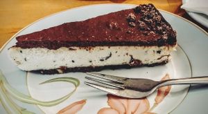 vegan raw cheese cake at Goodies Berlin - Warschauer in Berlin