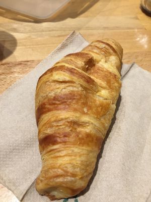 Vegan croissant! 1,50€ at Goodies Berlin - Warschauer in Berlin
