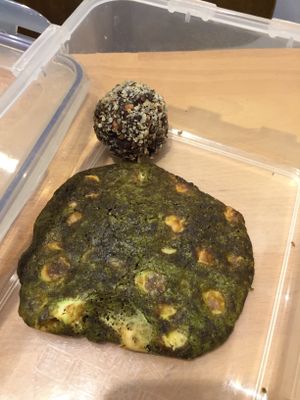 Matcha cookie (2,50€) and chocolate energy ball (1,80€) at Goodies Berlin - Warschauer in Berlin