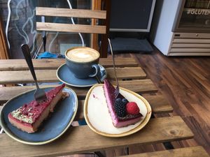 Raw cakes and vegan cappuccino at Goodies Berlin - Warschauer in Berlin