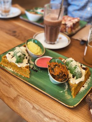 Frühstückswaffel  at Trivitys in Berlin