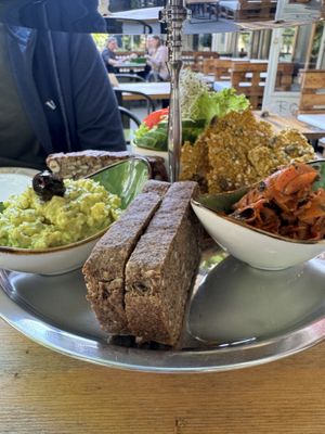 Bottom tier   at Trivitys in Berlin