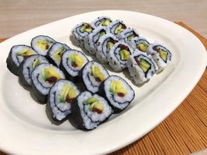 Mango roll at Somos Veg Sushi  in Rosario