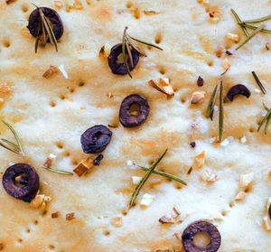 Foccaccia: olives, garlic, rosmary, olive oil at Devozione Pasta Bar in Berlin